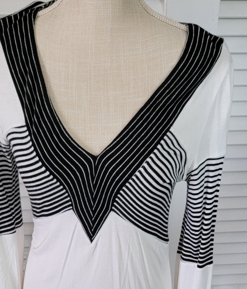 Bebe long sleeve top